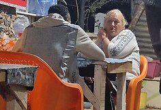 Vakariečiai turistai mielai bendrauja su vietiniais