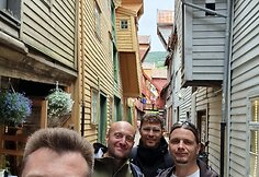 Lankant Bergeno medinę architektūrą