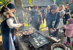Vikingų laikotarpio patiekalų degustacija