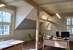 Čia buvo dailininko kūrybinė studija, vieta, kur jis mokė vaikus tapyti. Dabar čia &ndash; paveldosaugininkų kabinetas