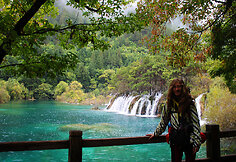 Dziudžaigou (Jiuzhaigou) nacionalinis parkas Kinijoje