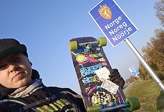 Įspūdinga Ado Juškos kelionė riedlente