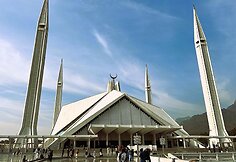 Pakistanas