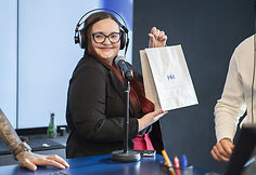 M-1 radijo vedėjams &ndash; tatuiruotės eterio metu