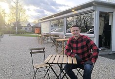 Ąžuolas Žvagulis prie savo kebabinės