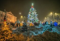 Skaudvilėje įžiebta Kalėdų eglė