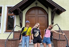 Grupės &bdquo;shishi&ldquo; turas po Europą