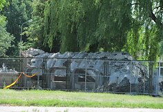 Griaunama vaikų žaidimų aikštelė