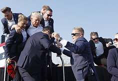 Pasikėsinta į Donaldo Trumpo gyvybę