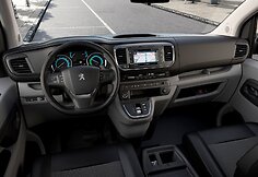 Vandeniliu varomas &bdquo;Peugeot e-Expert Hydrogen&ldquo;