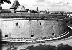 Barbakanas, 1988