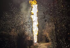 Krokuvoje į dangų šovė 20 metrų ugnies stulpas