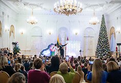 Kalėdų eglės įžiebimas prezidentūroje