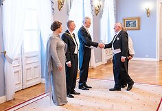 Prezidento ir pirmosios ponios rengiama valstybinė vakarienė Latvijos Prezidento garbei
