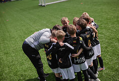 &bdquo;Daugiau nei gimtadienis&ldquo; labdaringos futbolo &scaron;ventės akimirka