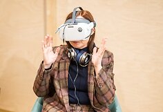 Virtualios realybės muzikio klipo pristatymo akimirkos