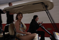 Taylor Swift klipo &bdquo;I Can Do It With A Broken Heart&ldquo; akimirka
