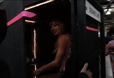 Taylor Swift klipo &bdquo;I Can Do It With A Broken Heart&ldquo; akimirka