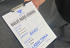 &bdquo;Hypocrite&ldquo; naujo vaizdo klipo premjera