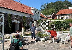 Pakruojo dvare &ndash; paskutinės repeticijos prie&scaron; didžiąją premjerą: jau &scaron;į savaitgalį startuoja įspūdingiausias vasaros festivalis
