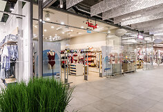 &bdquo;Outlet Park&ldquo; kviečia &scaron;vęsti savo gimtadienį