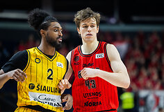 Cedric Henderson, Ignas Sargiūnas
