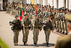 Lietuvos kariuomenės Karo komendantūrų valdybos vėliavos įteikimo ceremonija
