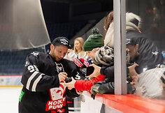 Vilniaus &bdquo;7bet Hockey Punks&ldquo; vartininkas Simas Baltrūnas