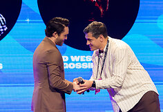 Ed Westwick, Justinas Jankevičius