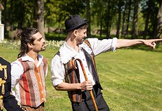 Gėlių, meno ir meilės festivalyje – tarptautinė teatro ir cirko trupė bei kvapą gniaužiantys pasirodymai