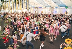 Kauno „Oktoberfestas“ vėl traukia minias: rudenį vyksiančioje šventėje rezervuota daugiau nei pusė stalų