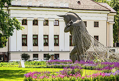 Gėlės-kurtizanės Pakruojo dvare