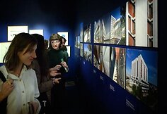 Socmodernizmo architektūra, romantinė tapyba, Jogailaičių epocha, ukrainiečių dailininkų darbai ir kitos teminės Lenkijos muziejų parodos