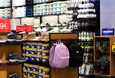 &bdquo;Outlet Park&ldquo; atvėrė &bdquo;Skechers&ldquo; outlet parduotuvę: joje &ndash; tūkstančiai stilingų, komforti&scaron;kų ir inovatyvių avalynės modelių itin patraukliomis kainomis 