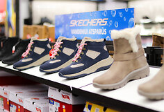 &bdquo;Outlet Park&ldquo; atvėrė &bdquo;Skechers&ldquo; outlet parduotuvę: joje &ndash; tūkstančiai stilingų, komforti&scaron;kų ir inovatyvių avalynės modelių itin patraukliomis kainomis 