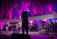 Vilniuje ir Kaune &bdquo;Paradise Symphony!&ldquo; &ndash; kvietimas pasinerti į tropikų ritmus ir keisti lietuvi&scaron;ką žiemą į svaiginančią vasarą