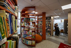 &Scaron;e&scaron;kinės biblioteka persikėlė: naujos erdvės skaitymui, mokymuisi, renginiams 