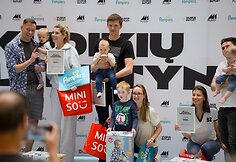 Vilnių sudrebino azarti&scaron;kiausios metų varžybos: &bdquo;Vilnius Outlet&ldquo; i&scaron;rinktas greičiausias Lietuvos kūdikis