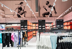 „Nike Outlet“