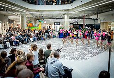 Šį savaitgalį visi keliai veda į „Vilnius Outlet“: kokios nemokamos pramogos ir vaišės dovanojamos 5-ojo gimtadienio proga?