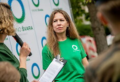 „Ko čia vėl primetė?“: Kaune vyko vieša konteinerio krata, atskleidusi ryškiausias rūšiavimo klaidas