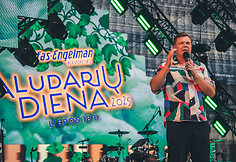 Aludarių diena Kaune: tūkstančiai šėlo dainuodami Džordanos Butkutės dainas