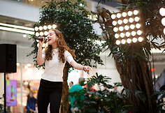 Rudens spalvos ant podiumo – „Catwalk“ pristatė naujojo sezono kolekcijas „Vilnius Outlet“ gimtadienyje