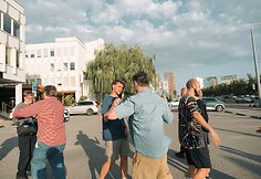 Stand-up šou „Sudeginti tiltai 2“ video filmavimo užkulisiai /Organizatorių nuotr.