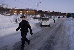 Policininkai tiria nusikaltimą.