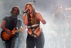 Kelly Clarkson