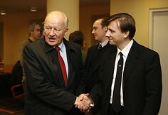 Partija Tvarka ir teisingumas su blondinėmis