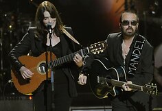 Carla Bruni ir Dave'as Stewartas