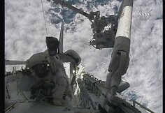 Endeavour, TKS ir pasivaik&scaron;čiojimas atvirame kosmose