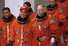 &bdquo;Discovery&ldquo; skrydis, įgula, vadovaujama Erdvėlaivių 128-osios misijos įgula, vadovaujama astronauto Ricko Sturckowo.
